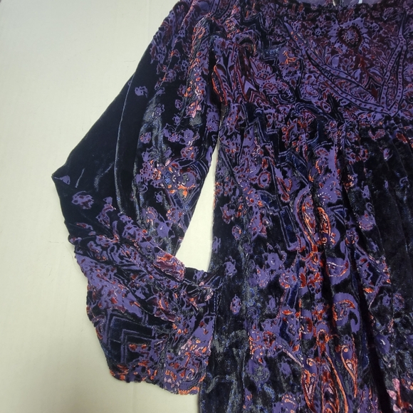 FREE PEOPLE Long Sleeve Velvet Tunic Mini Dress - Picture 9 of 16
